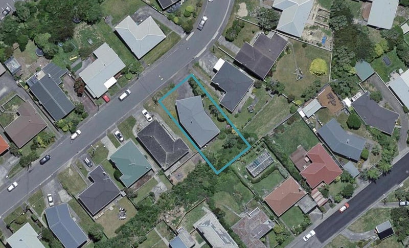 25 Bancroft Terrace, Newlands, Wellington - Carousel 1