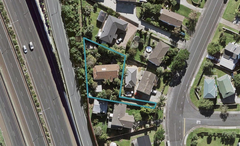 33 Oreil Avenue, West Harbour, Auckland - Carousel 1
