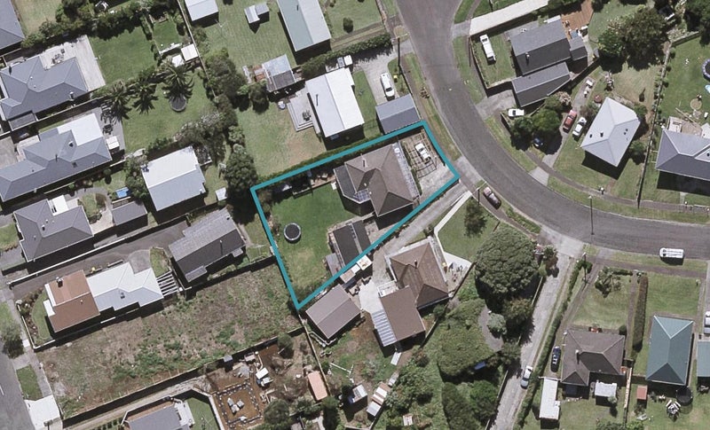 19 Bedford Street, Fitzroy, New Plymouth - Carousel 1