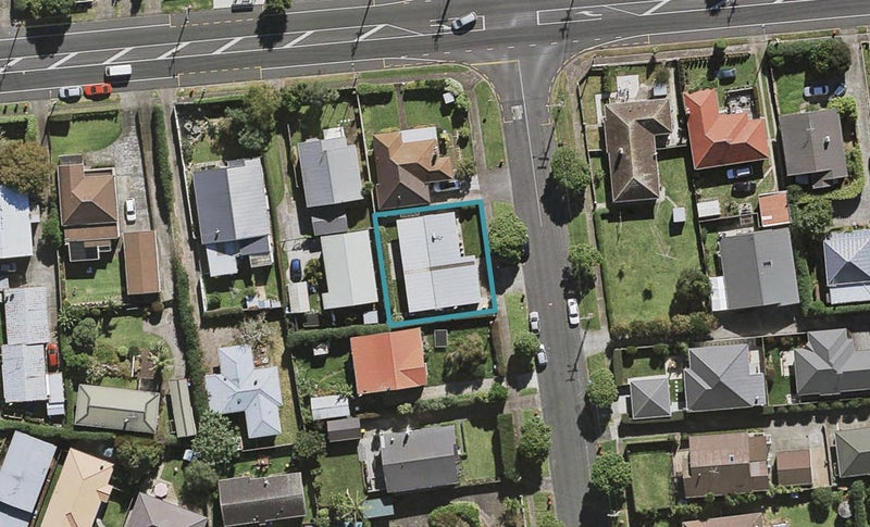 8 Curzon Street, Onehunga, Auckland - Carousel 1