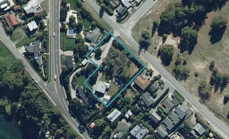 140 Lismore Street, Wānaka - Carousel 1