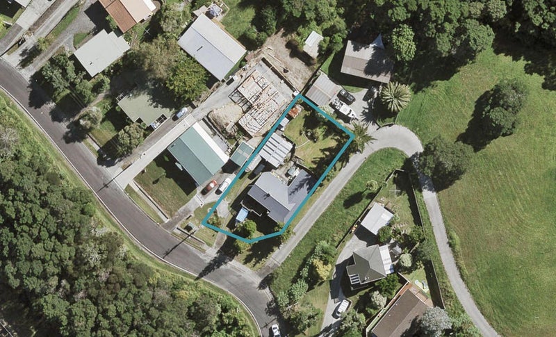 73 Rangeview Road, Sunnyvale, Auckland - Carousel 1