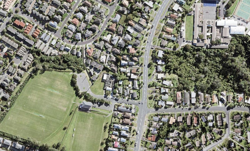 858D East Coast Road, Northcross, Auckland - Carousel 1