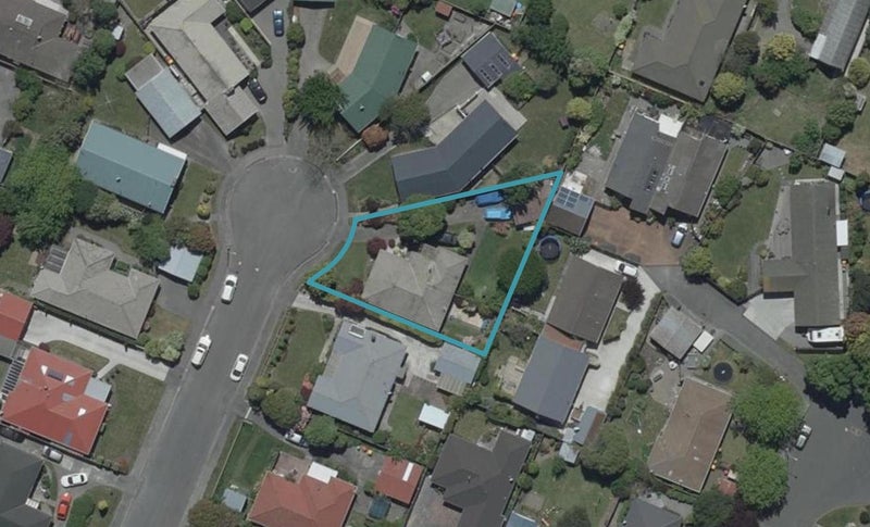 8 Coronado Place, Broomfield, Christchurch - Carousel 1