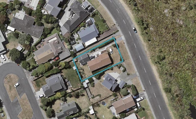 262 Manly Street, Paraparaumu Beach, Paraparaumu - Carousel 1