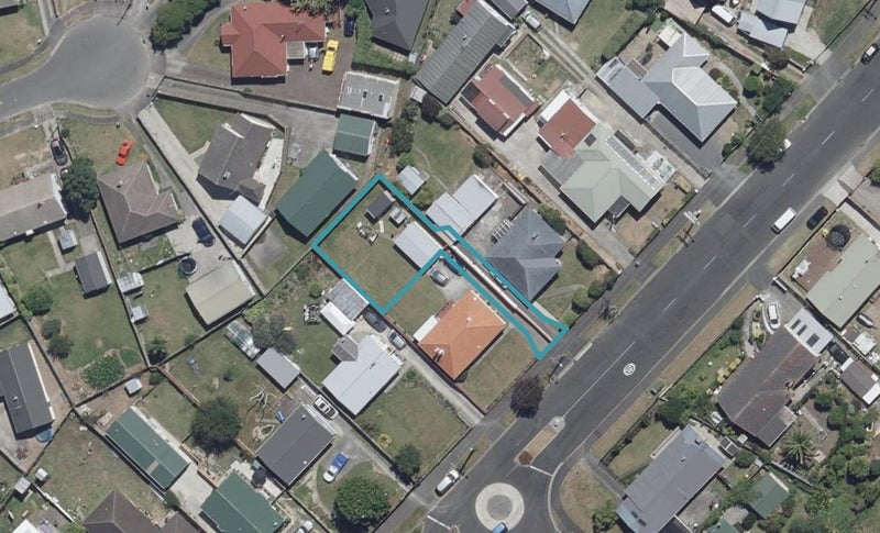 2/12 Pine Avenue, Bader, Hamilton - Carousel 1