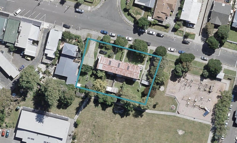 2/20 Hardy Street, Waterloo, Lower Hutt - Carousel 1