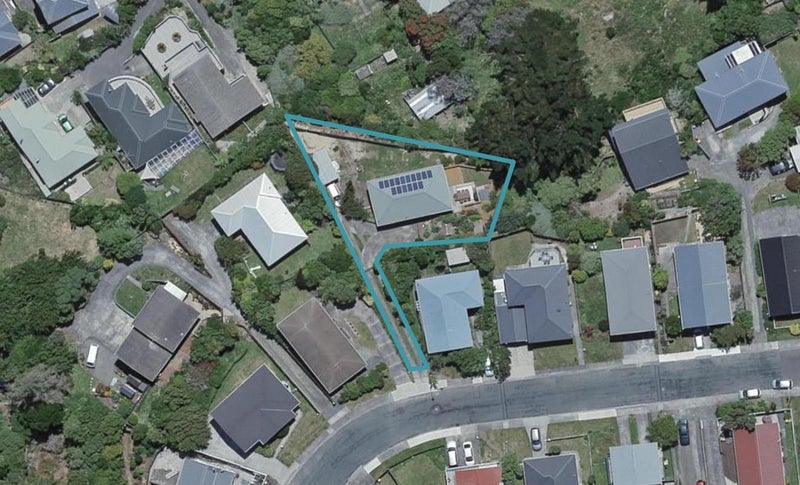 31 Lomita Road, Johnsonville, Wellington - Carousel 1