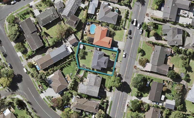 54 Glenmore Road, Sunnyhills, Auckland - Carousel 1