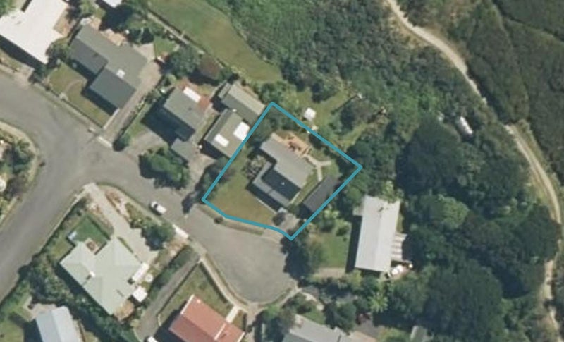 40 Whitcombe Terrace, Hokitika - Carousel 1