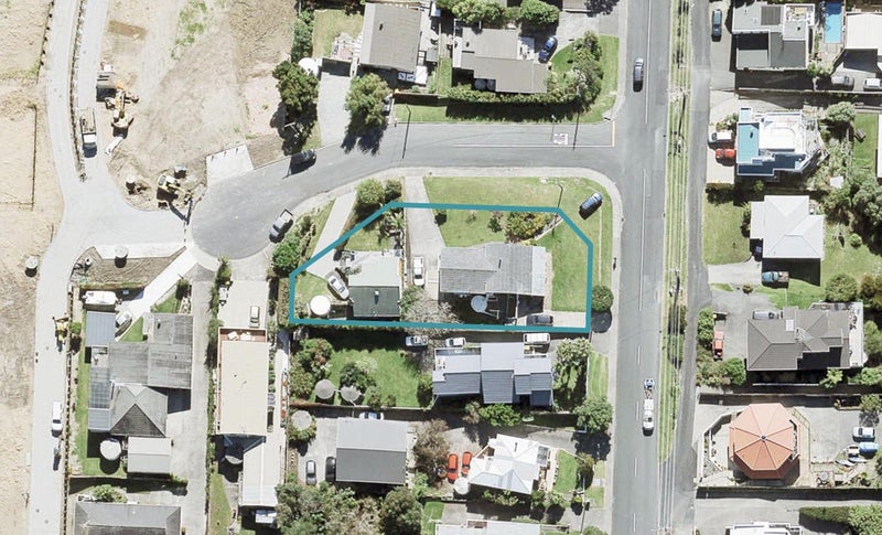 64 Stanmore Bay Road, Stanmore Bay, Whangaparaoa - Carousel 1
