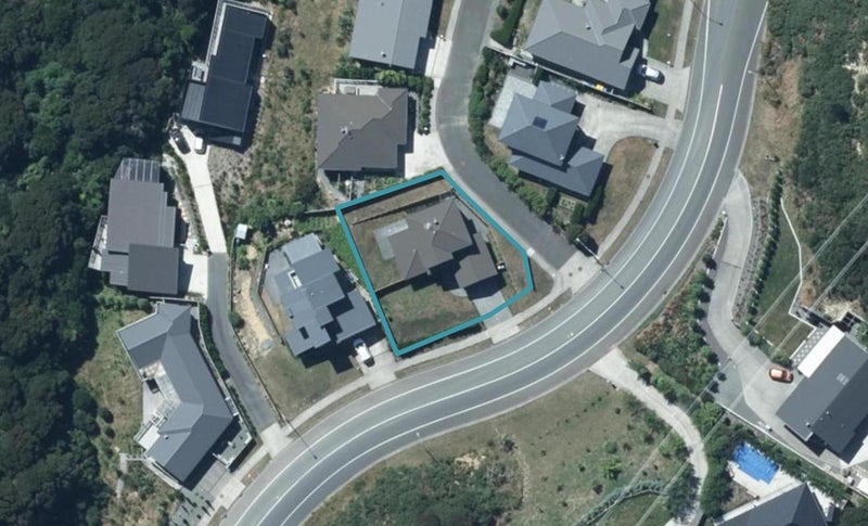 116 Navigation Drive, Whitby, Porirua - Carousel 1