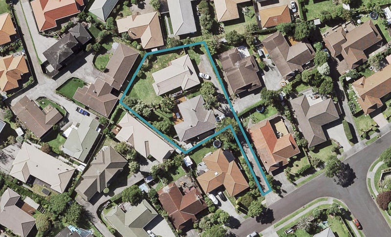 2/34 Carriage Close, Northpark, Auckland - Carousel 1