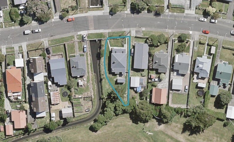 18 Elizabeth Street, Moera, Lower Hutt - Carousel 1