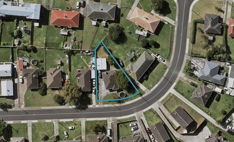 20 Nola Crescent, Otara, Auckland - Carousel 1