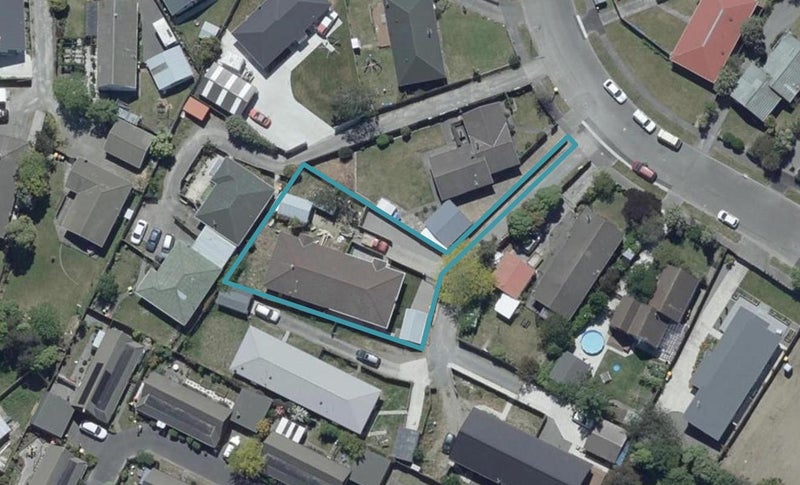 2/14A Branksome Place, Parklands, Christchurch - Carousel 1