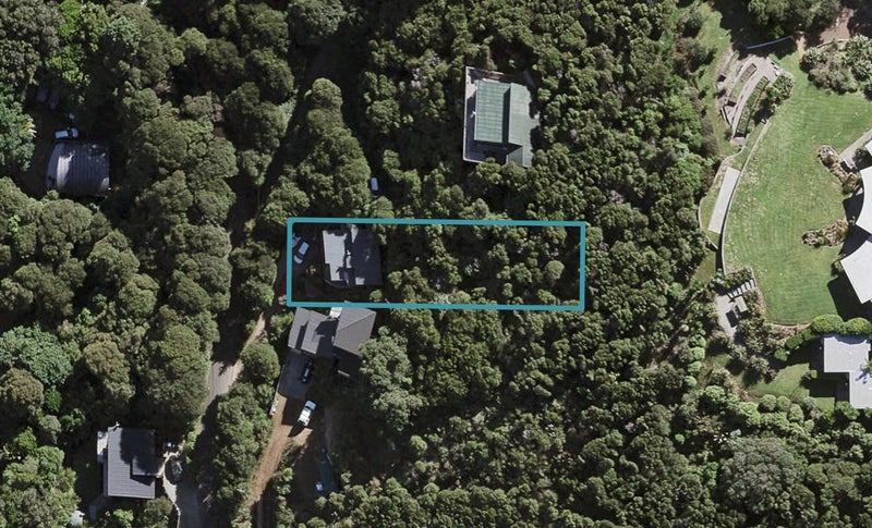 17 Okoka Road, Omiha, Waiheke Island - Carousel 1