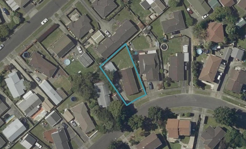 61 Geraldine Crescent, Cloverlea, Palmerston North - Carousel 1