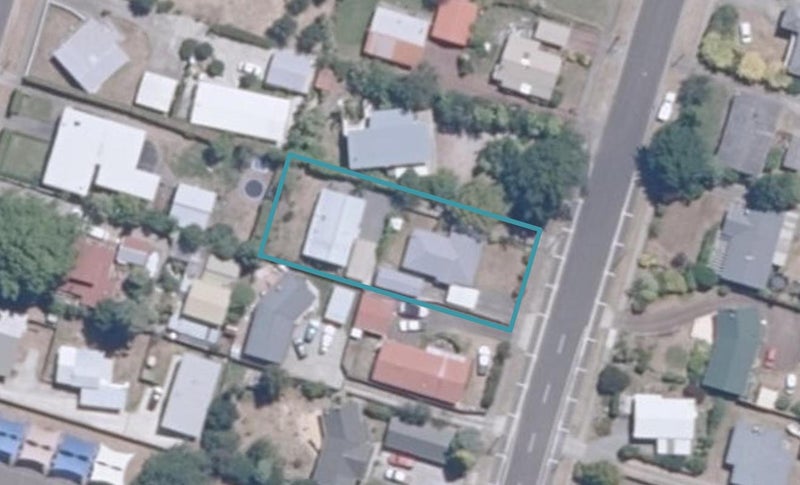 2/13 Frederick Street, Two Mile Bay, Taupō - Carousel 1