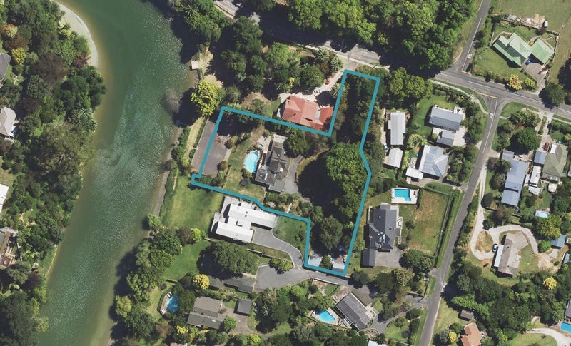 3 Riverside Road, Whataupoko, Gisborne - Carousel 1