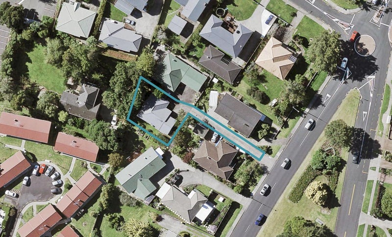 123B Cook Street, Howick, Auckland - Carousel 1