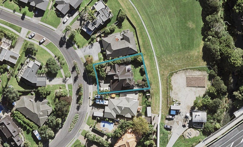 10 Widdison Place, Albany, Auckland - Carousel 1