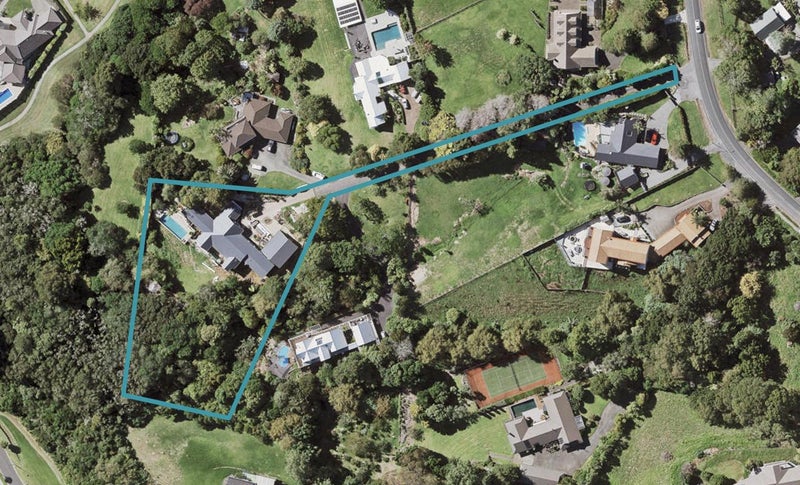 254 Point View Drive, Dannemora, Auckland - Carousel 1