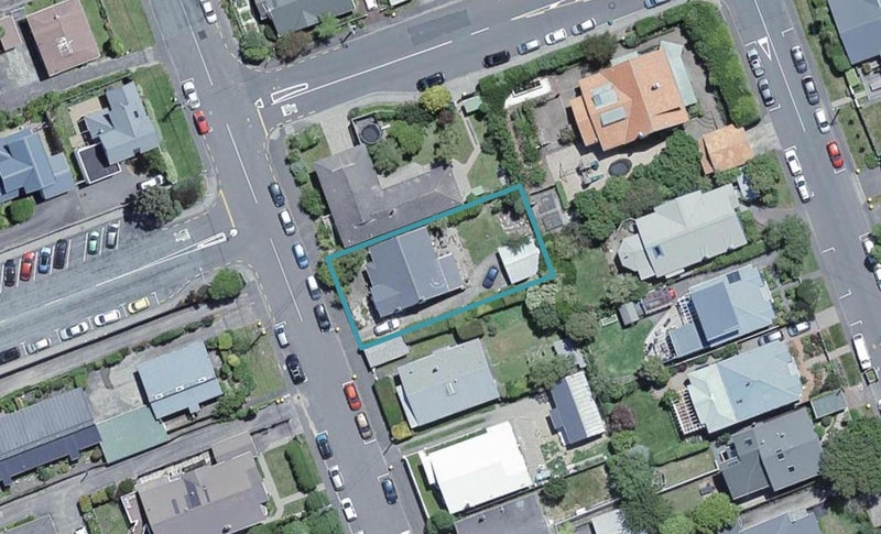28 Parkvale Road, Karori, Wellington - Carousel 1