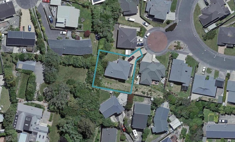 21 Ring Lane, Paparangi, Wellington - Carousel 1