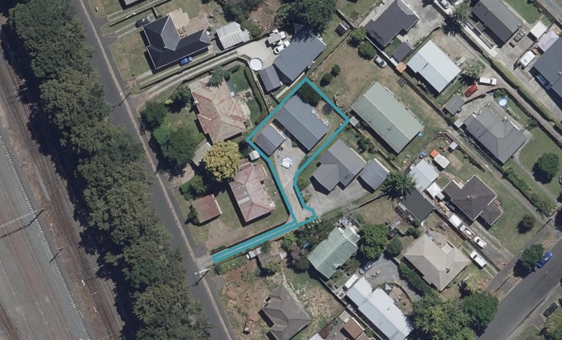 8A Tui Avenue, Forest Lake, Hamilton - Carousel 1