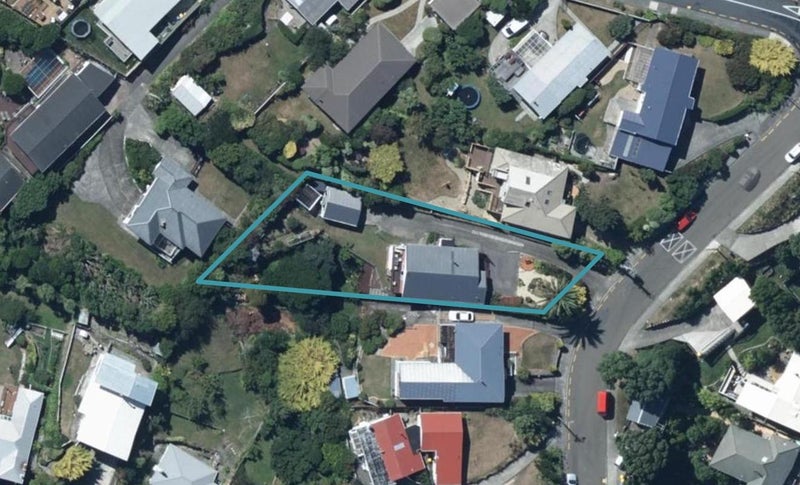 29 Mana View Road, Paremata, Porirua - Carousel 1