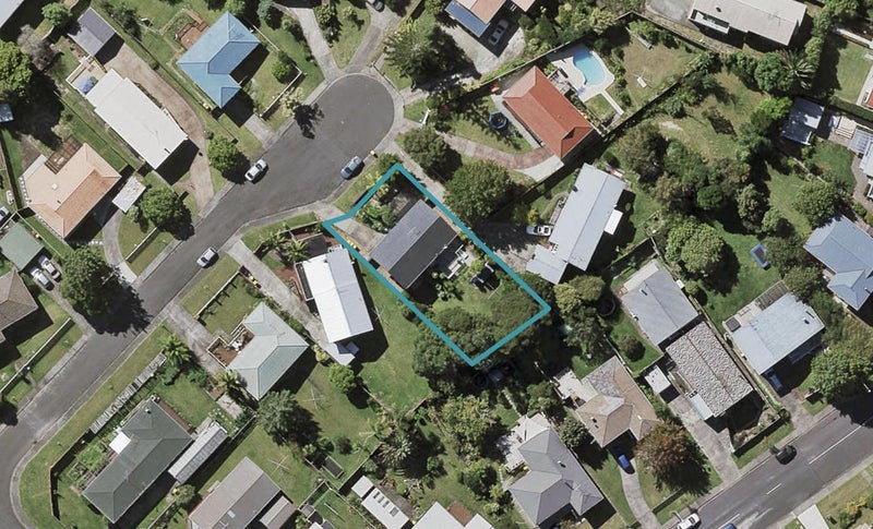 7 Datura Place, Sunnynook, Auckland - Carousel 1