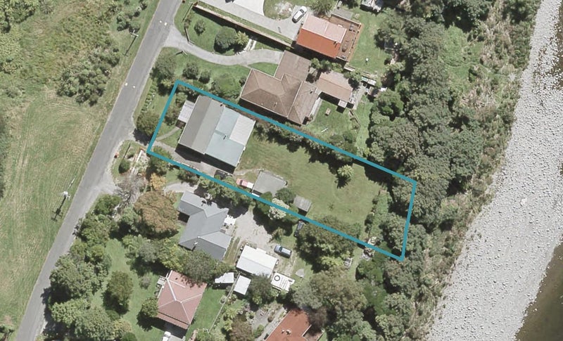 37 Bridge Road, Birchville, Upper Hutt - Carousel 1