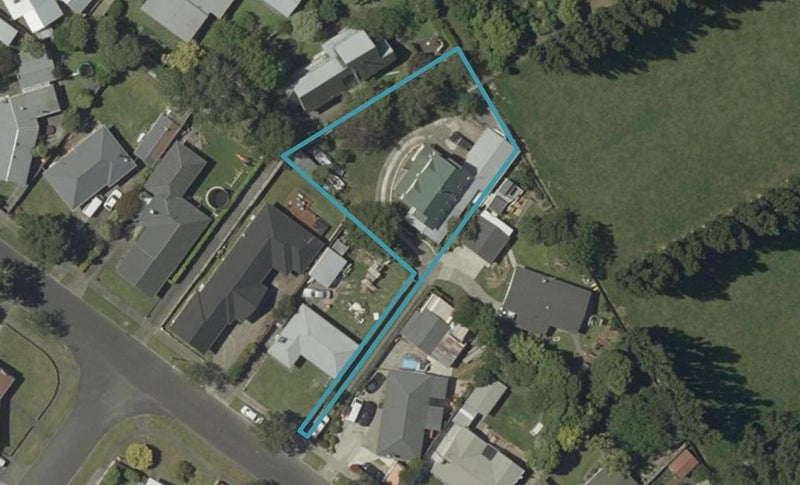 27 Ruamahanga Crescent, Terrace End, Palmerston North - Carousel 1