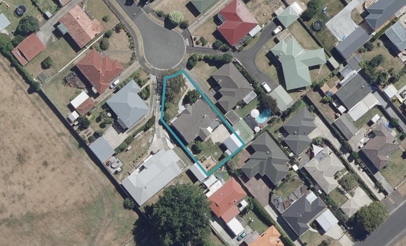 12 Christie Street, Forest Lake, Hamilton - Carousel 1