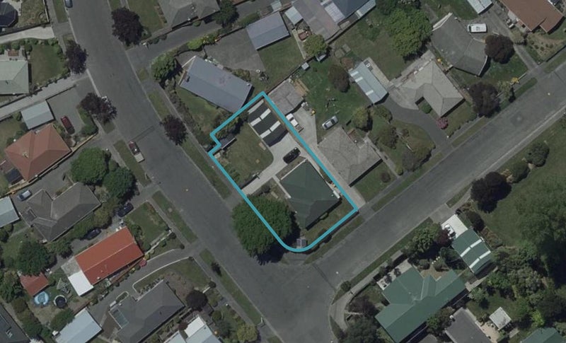 119 Warren Crescent, Hillmorton, Christchurch - Carousel 1