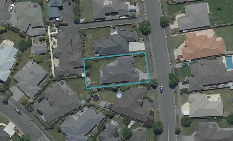 11 Palm Drive, Shirley, Christchurch - Carousel 1