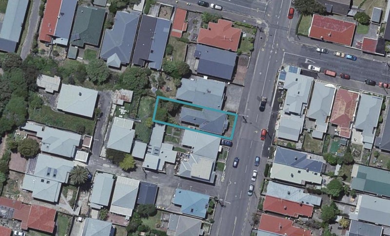340 Adelaide Road, Newtown, Wellington - Carousel 1
