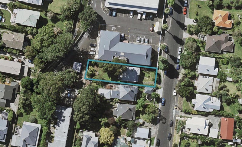 5 Cautley Street, Stanley Point, Auckland - Carousel 1