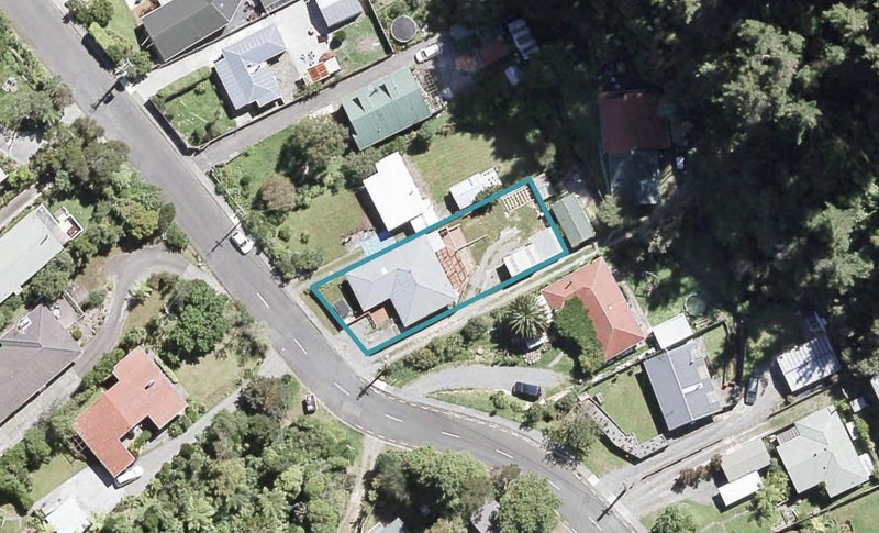 41 Elmslie Road, Pinehaven, Upper Hutt - Carousel 1