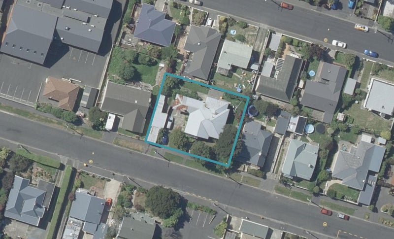 33 Mitchell Avenue, Maryhill, Dunedin - Carousel 1