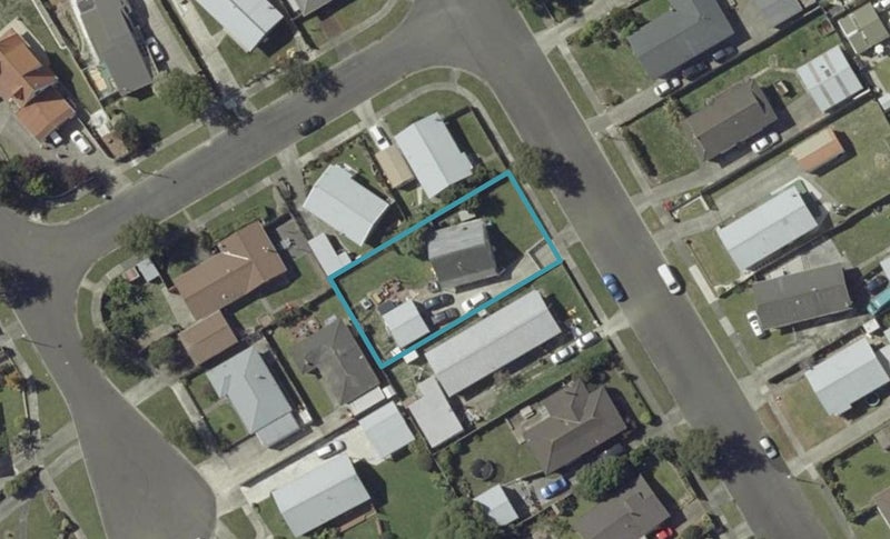 12 Colonial Place, Kelvin Grove, Palmerston North - Carousel 1