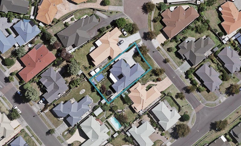 5 Cheval Place, Taradale, Napier - Carousel 1