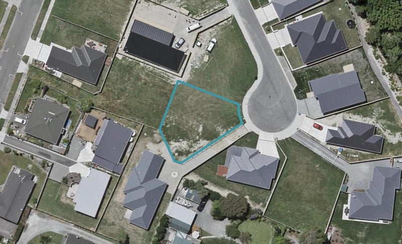 10 Kingi Te Ahoaho PL, Otaki - Carousel 1