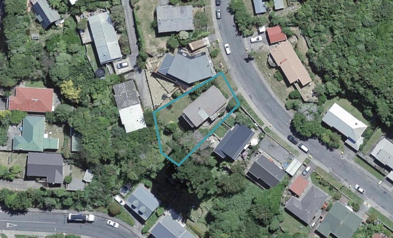 21 Fiona Grove, Karori, Wellington - Carousel 1