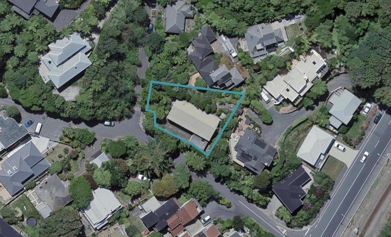 8 Kim Street, Khandallah, Wellington - Carousel 1