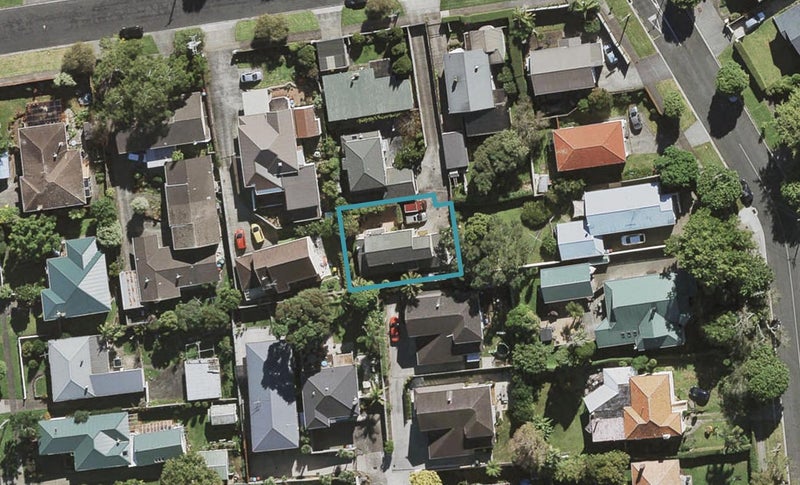 27B Tawa Road, Onehunga, Auckland - Carousel 1