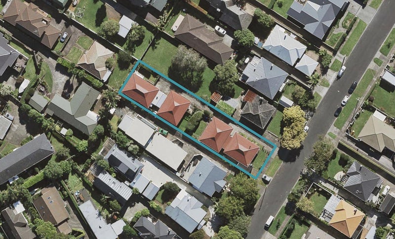 2/60 Amaru Road, Onehunga, Auckland - Carousel 1