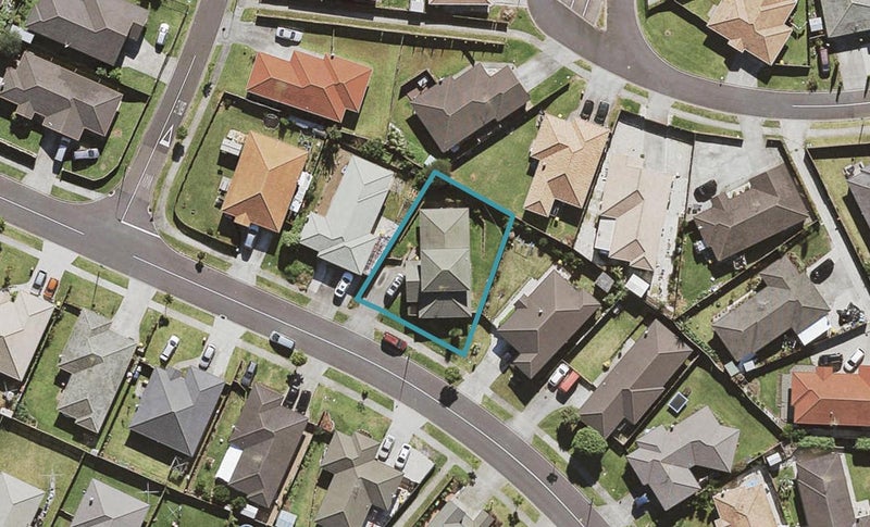 52 Naylors Drive, Mangere, Auckland - Carousel 1