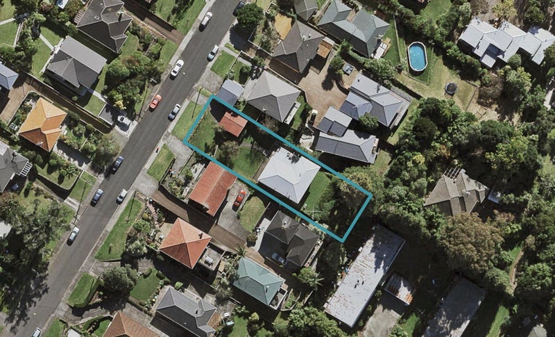 49 Ngatiawa Street, One Tree Hill, Auckland - Carousel 1